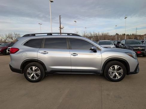 Used 2023 Subaru Ascent Premium w/ Convenience Package image 2