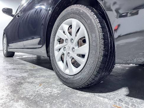 Used 2019 Hyundai Elantra SE w/ Cargo Package image 10