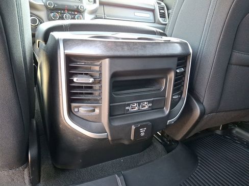 Used 2021 RAM 1500 Big Horn AWD/4WD image 12