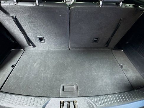 Used 2022 Ford Explorer XLT w/ Equipment Group 202A image 26