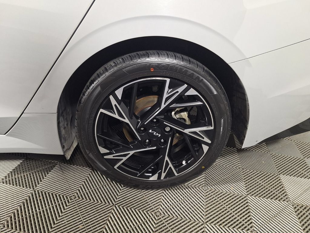Used 2025 Kia K5 GT-Line w/ GT-Line Premium Package FWD image 24