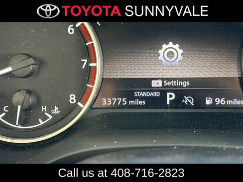 Used 2025 Nissan Rogue SV FWD image 29