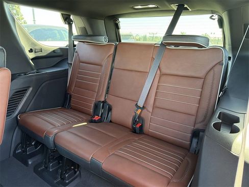 Used 2024 GMC Yukon Denali Ultimate image 31
