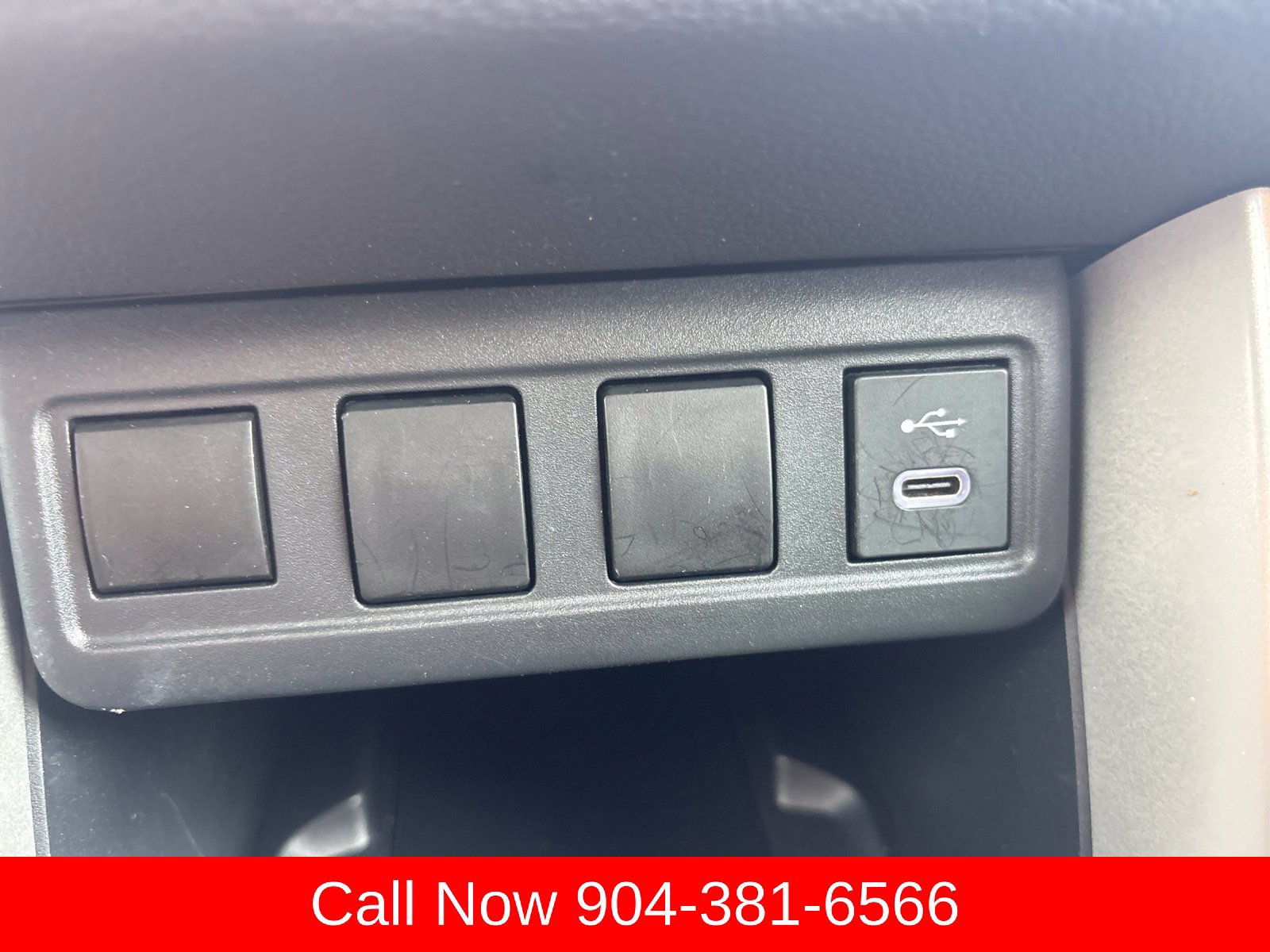 Used 2024 Toyota Corolla Cross LE w/ Moonroof Package FWD image 22