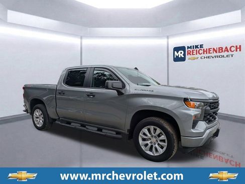Used 2024 Chevrolet Silverado 1500 Custom AWD/4WD image 1