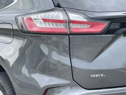 Used 2024 Ford Edge SEL w/ Convenience Package AWD/4WD image 6