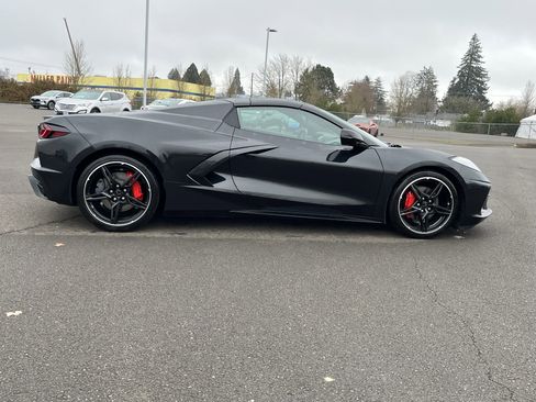 Used 2024 Chevrolet Corvette Stingray Preferred Conv w/ Stealth Interior Trim Package image 6