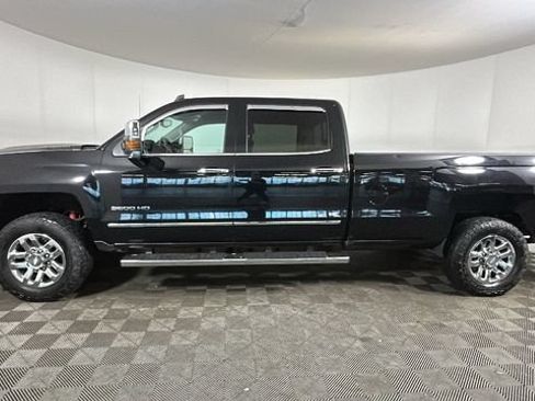 Used 2019 Chevrolet Silverado 3500 LTZ w/ Duramax Plus Package AWD/4WD image 5