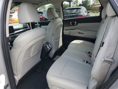 New 2026 Kia Sorento S image 24