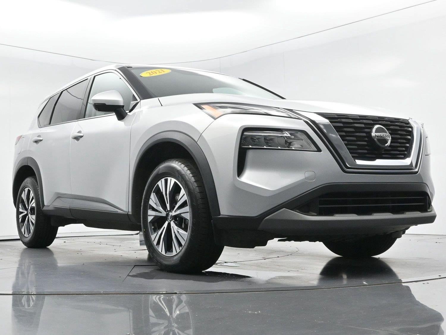 Used 2021 Nissan Rogue SV AWD/4WD image 43