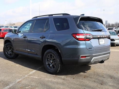 New 2026 Honda Pilot TrailSport image 4