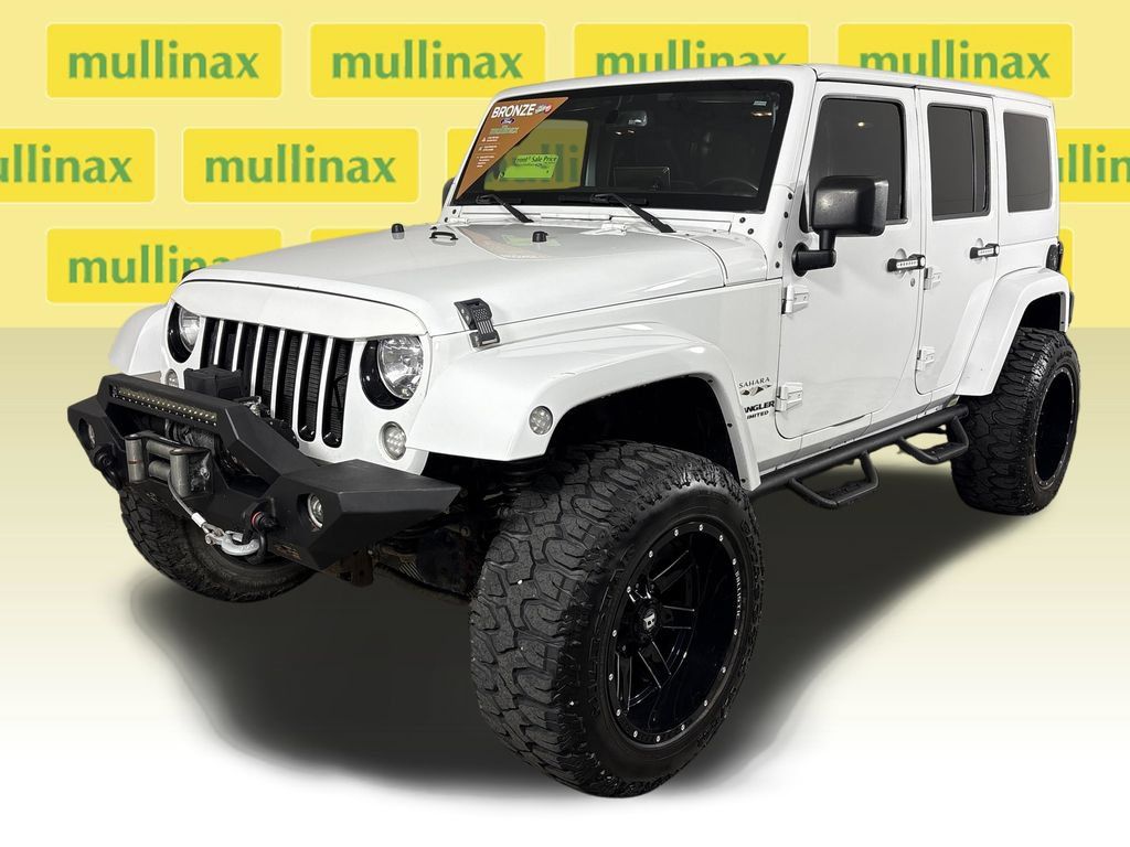 Used 2017 Jeep Wrangler Unlimited Sahara w/ Connectivity Group AWD/4WD image 14