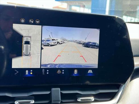 Used 2025 Chevrolet Equinox LT w/ Safety and Technology Package image 26