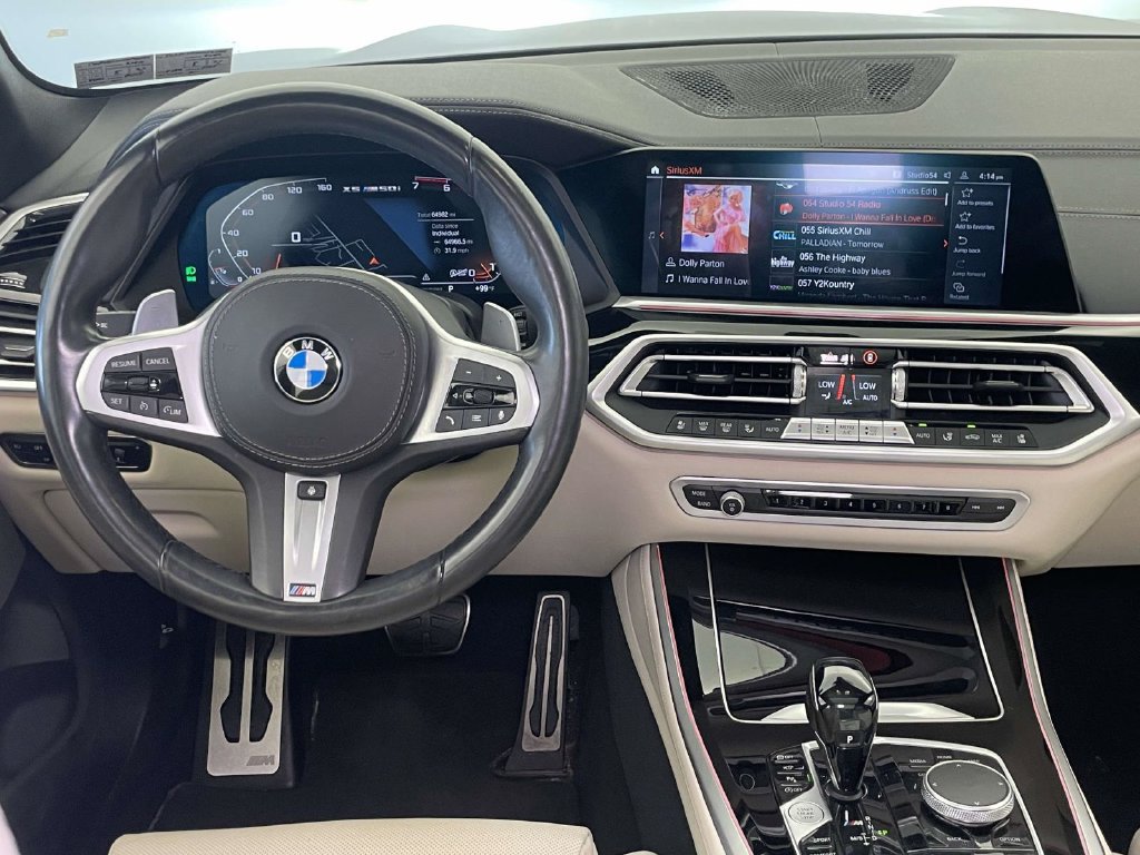 Used 2021 BMW X5 M50i AWD/4WD image 23