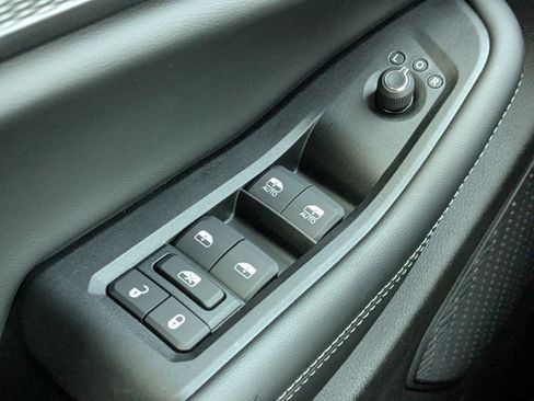 New 2025 Jeep Grand Cherokee Laredo X w/ Luxury Tech Group I image 23