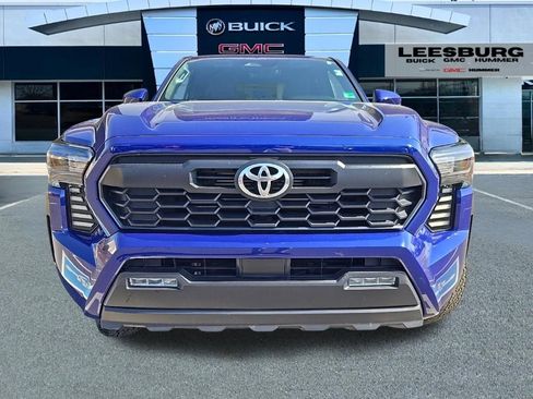 Used 2024 Toyota Tacoma TRD Off-Road image 2