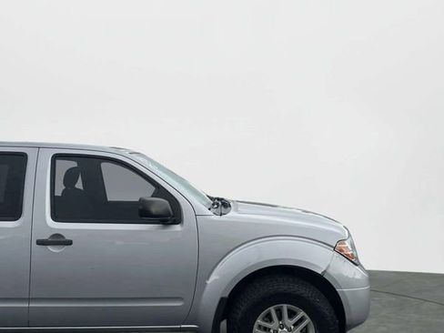 Used 2020 Nissan Frontier SV AWD/4WD image 26
