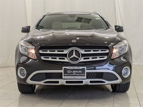 Used 2018 Mercedes-Benz GLA 250 4MATIC image 3