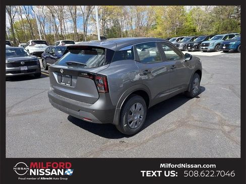 Used 2026 Nissan Kicks S w/ Charging Package FWD image 5