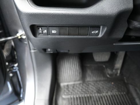 Certified 2022 Toyota RAV4 XLE image 8