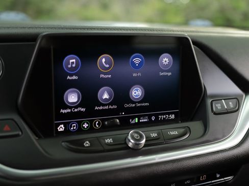 Used 2020 Chevrolet Blazer LT FWD image 13
