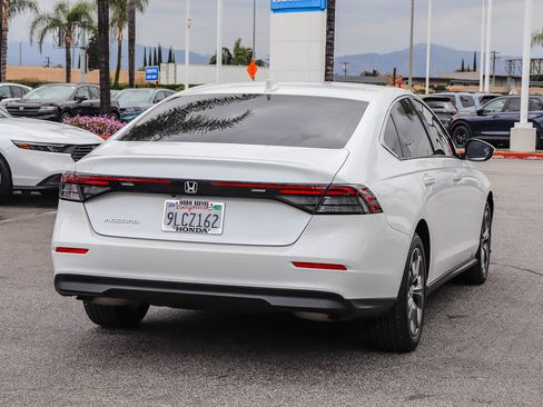 Used 2024 Honda Accord EX image 11
