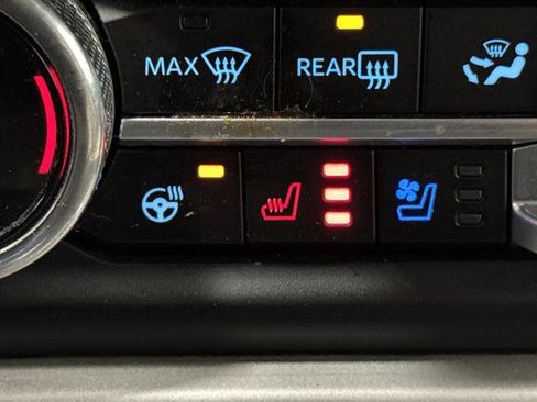 Used 2023 Ford Expedition Max Limited image 8