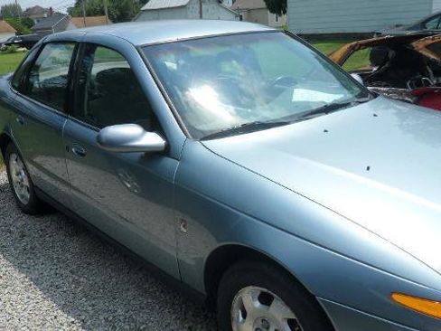 Used 2002 Saturn L-Series L300 w/ Audio Pkg 1 image 3