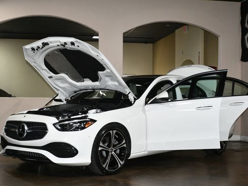 Used 2023 Mercedes-Benz C 300 Sedan image 90