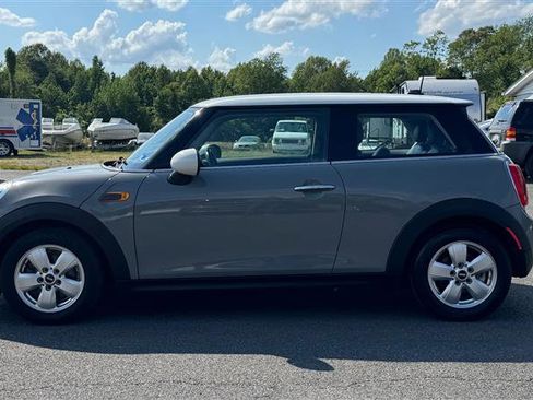 Used 2014 MINI Cooper 2-Door Hardtop FWD image 8
