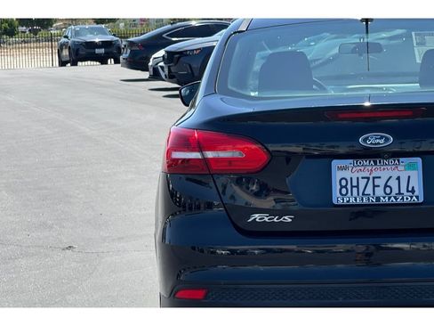 Used 2018 Ford Focus SE FWD image 42