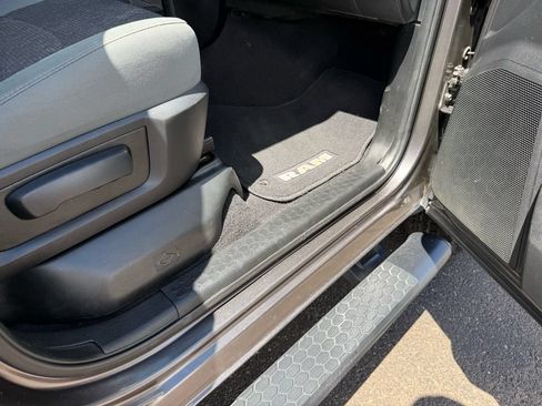Used 2015 RAM 3500 Lone Star AWD/4WD image 32