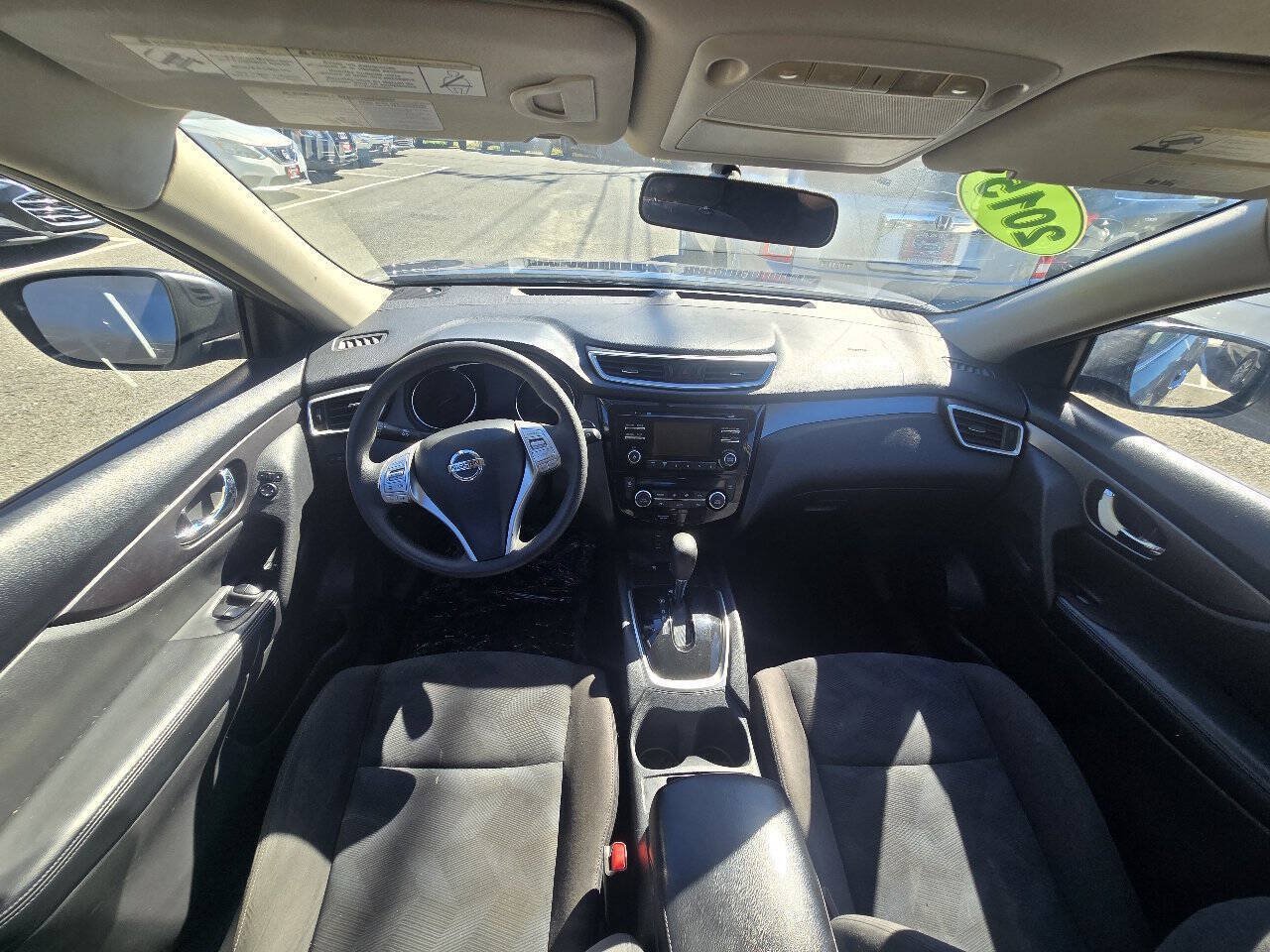 Used 2015 Nissan Rogue SV AWD/4WD image 31