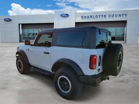 Certified 2023 Ford Bronco Base w/ Sasquatch Package image 4