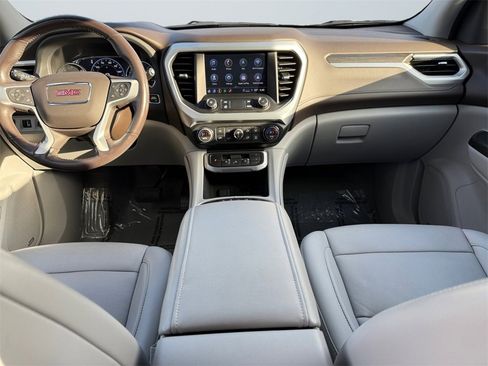 Used 2022 GMC Acadia SLT w/ Technology Package image 13