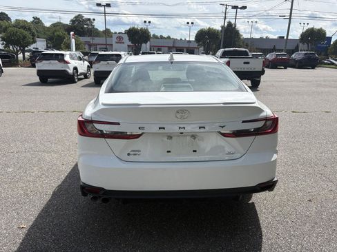 Used 2026 Toyota Camry SE AWD/4WD image 6