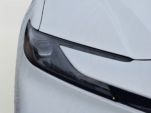 Used 2025 Toyota Camry LE image 8