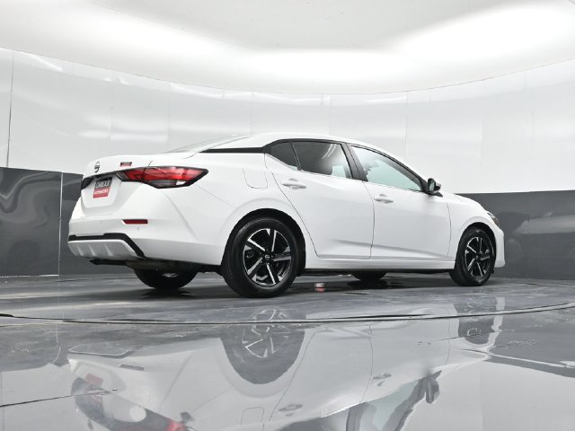Used 2025 Nissan Sentra SV FWD image 53