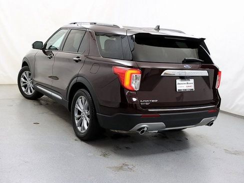 Used 2023 Ford Explorer Limited w/ Equipment Group 301A image 8