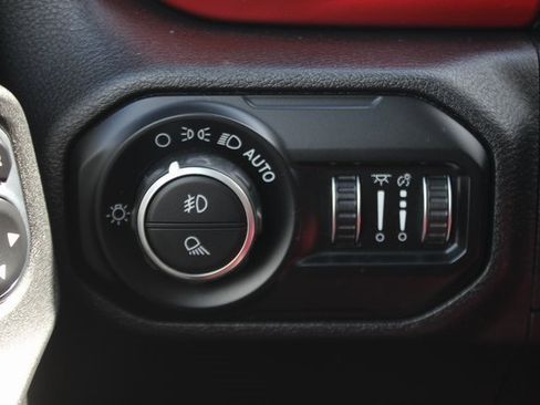 Used 2020 Jeep Gladiator Rubicon image 13