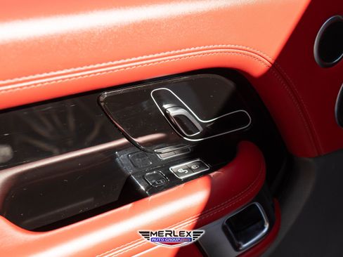 Used 2019 Land Rover Range Rover Autobiography image 47