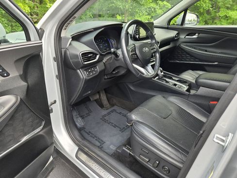 Used 2019 Hyundai Santa Fe AWD image 12