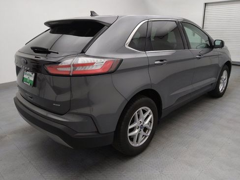 Used 2024 Ford Edge SEL image 9