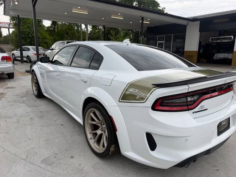 Used 2023 Dodge Charger Scat Pack RWD image 9