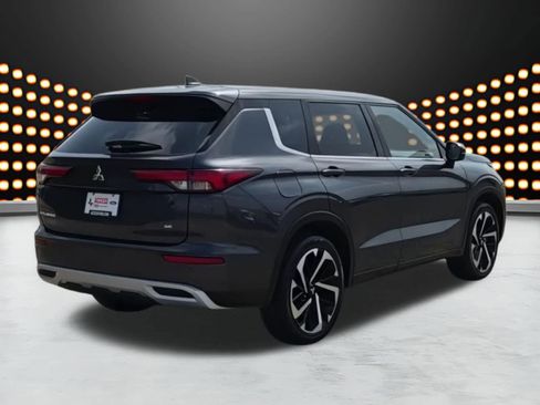 Used 2024 Mitsubishi Outlander SE FWD image 8