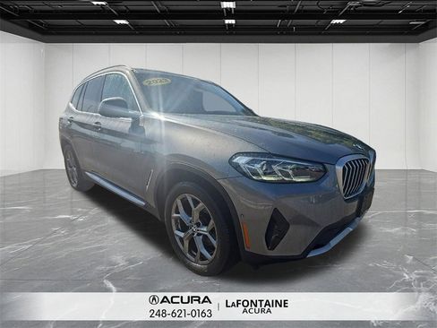 Used 2023 BMW X3 xDrive30i image 3