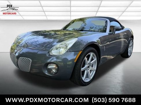 Used 2008 Pontiac Solstice Convertible w/ Preferred Package RWD image 1