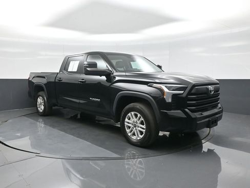 Used 2023 Toyota Tundra SR5 w/ SR5 Premium Package AWD/4WD image 1