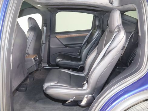 Used 2019 Tesla Model X 75D image 57