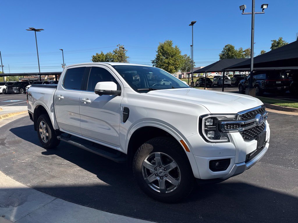 Used 2025 Ford Ranger Lariat w/ Chrome Accent Package AWD/4WD image 2